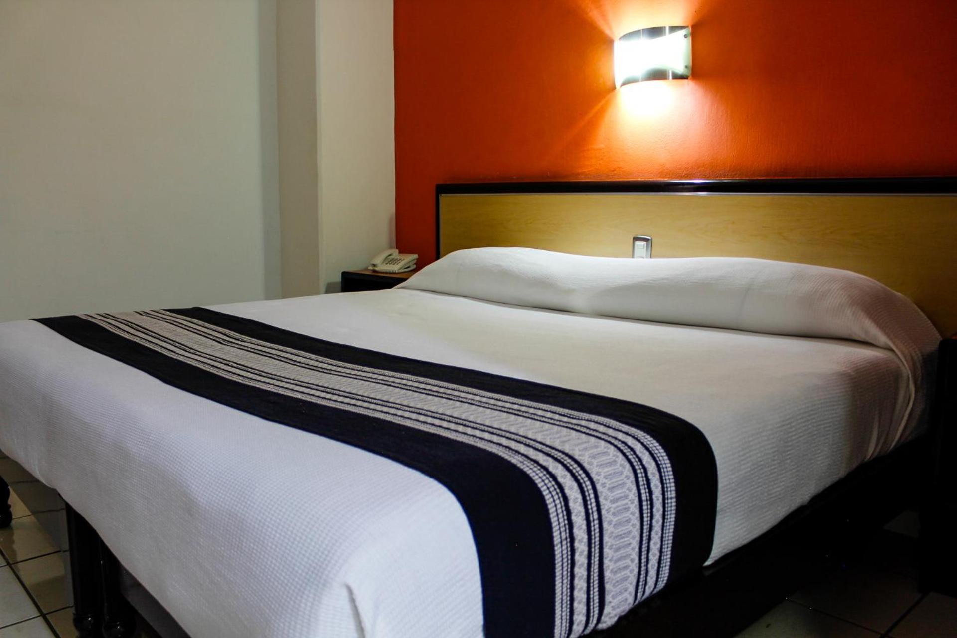 Hotel Montreal León Zewnętrze zdjęcie
