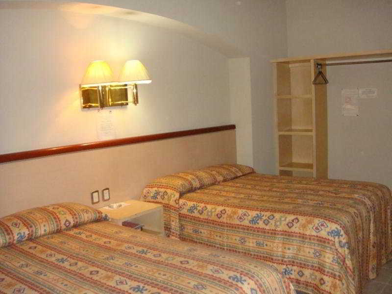 Hotel Montreal León Zewnętrze zdjęcie