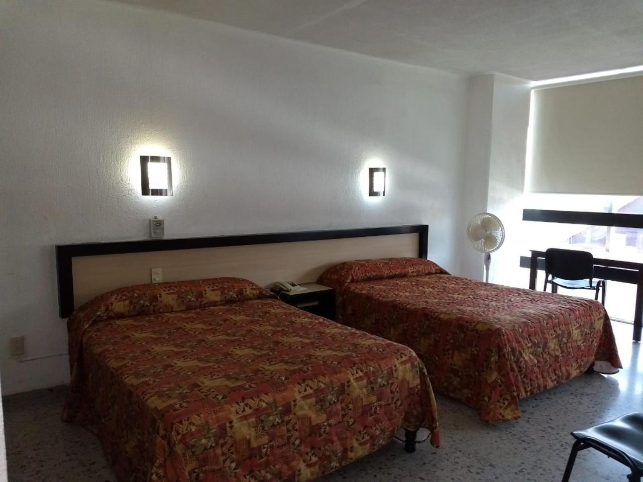 Hotel Montreal León Zewnętrze zdjęcie