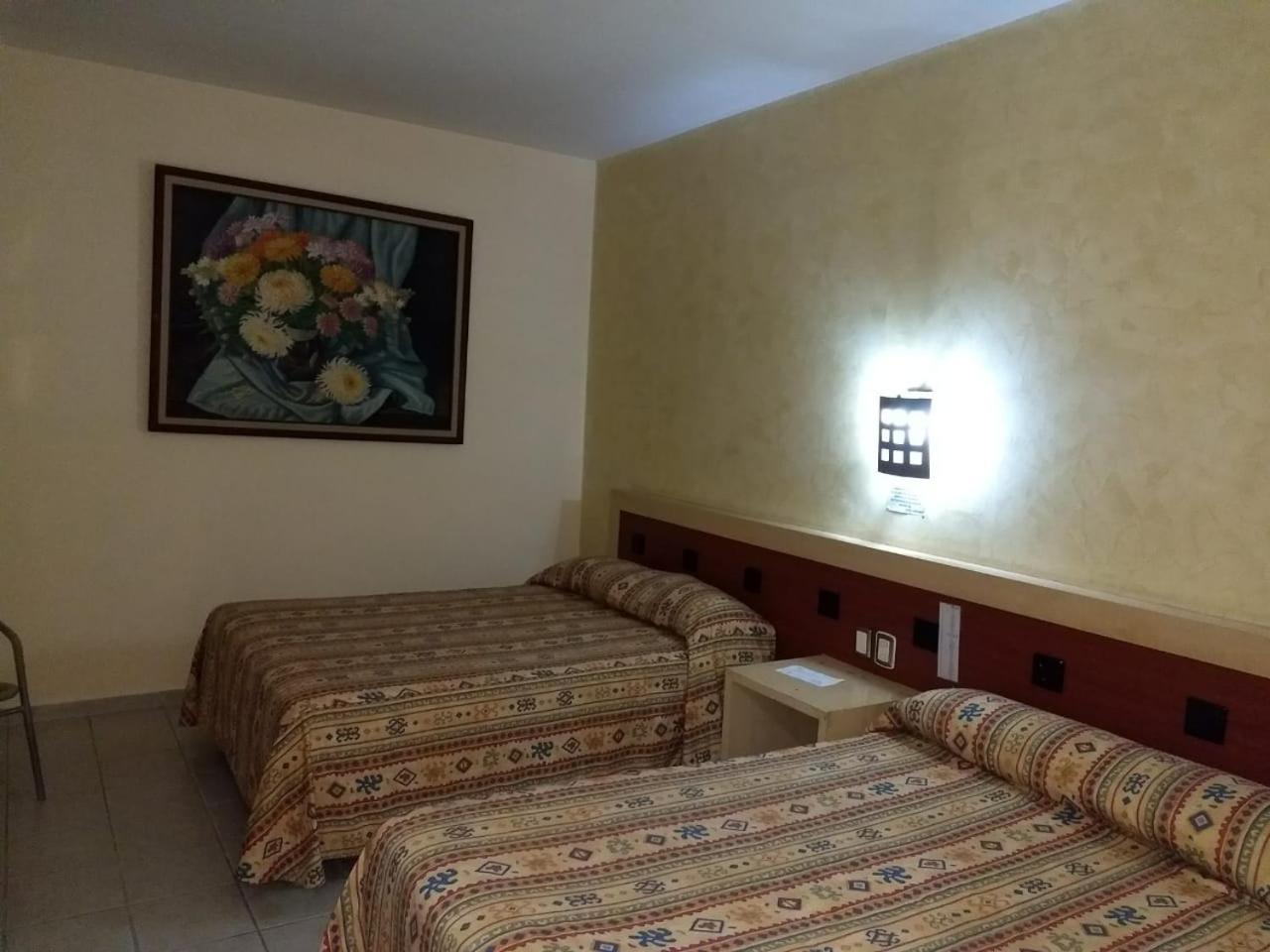 Hotel Montreal León Zewnętrze zdjęcie