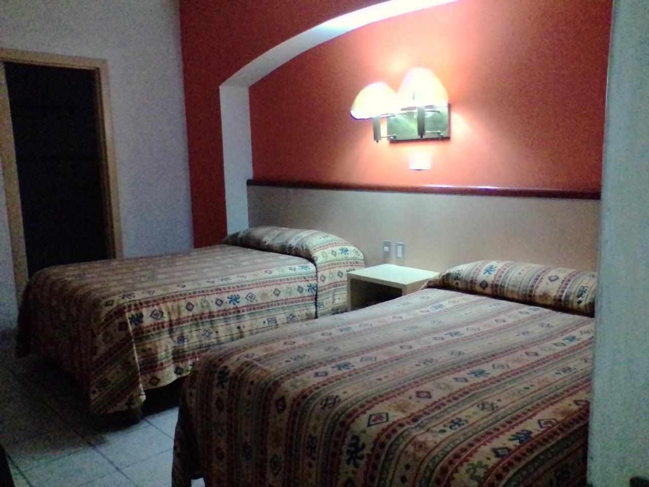 Hotel Montreal León Zewnętrze zdjęcie